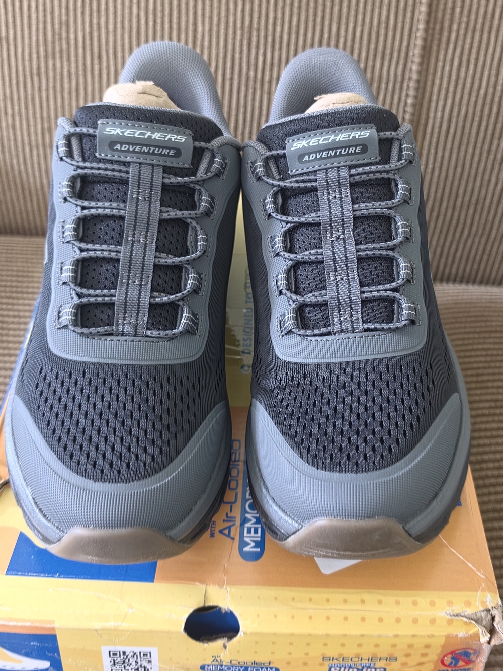 Skechers Adventure Men's Lace-Free sneakers in dark gray and light gray